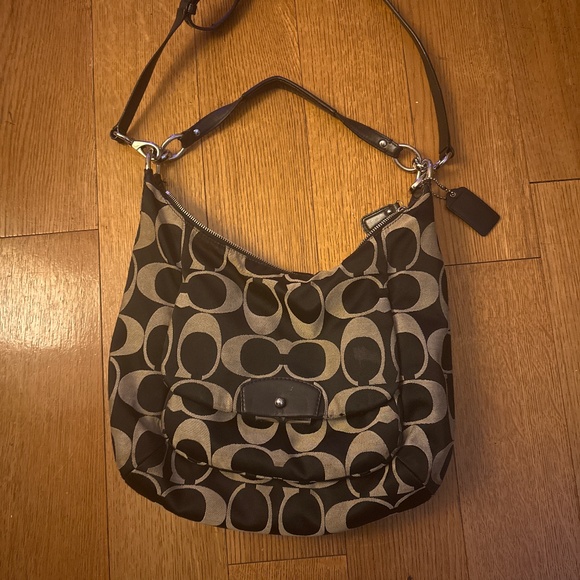 coach purse - Picture 1 of 2